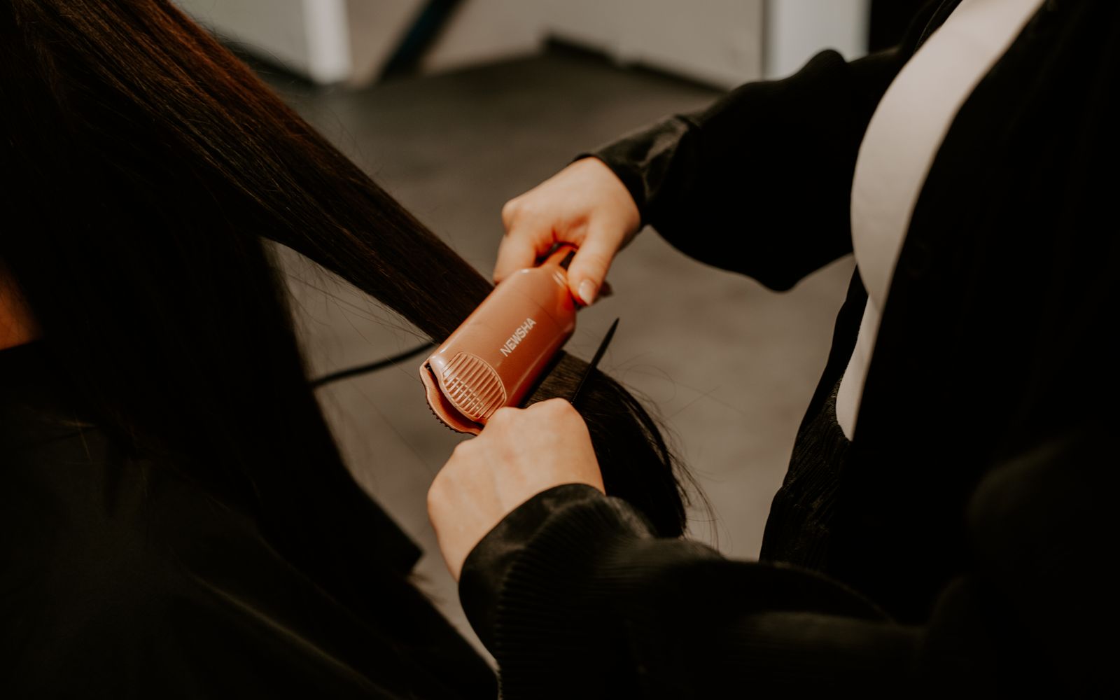 Styling mit Newsha im Salon